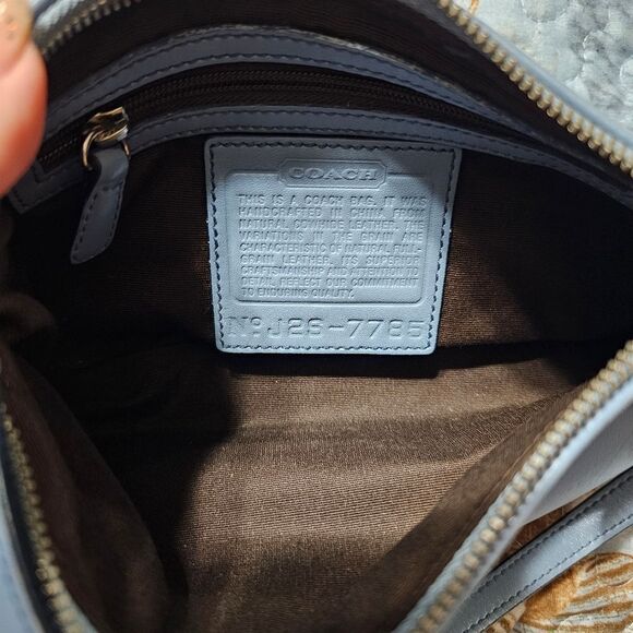 2002 Vintage Y2K Coach Demi Shoulder Bag in Blue Glovetanned Leather - Picture 7 of 8